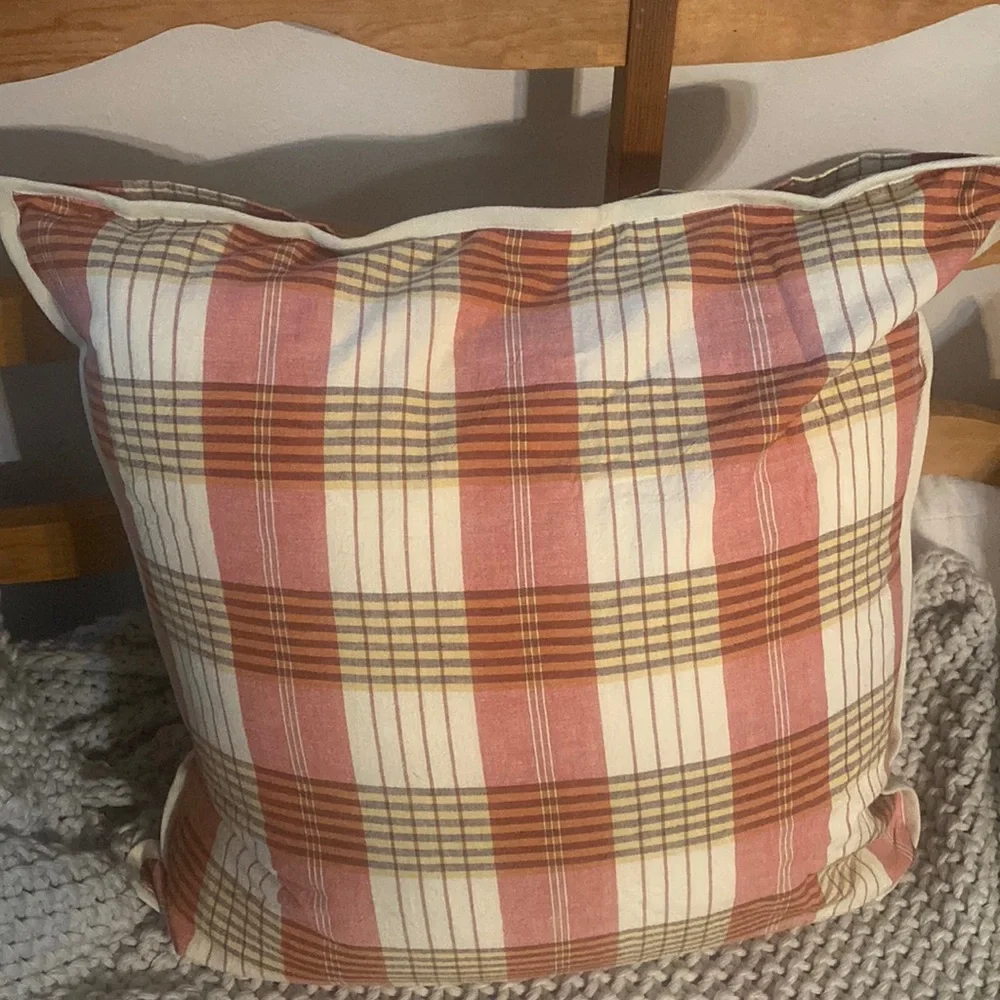 RALPH LAUREN CAMILE KIERAN PLAID EURO SHAM Fully-lined, 80% Cotton 20% LINEN NWT